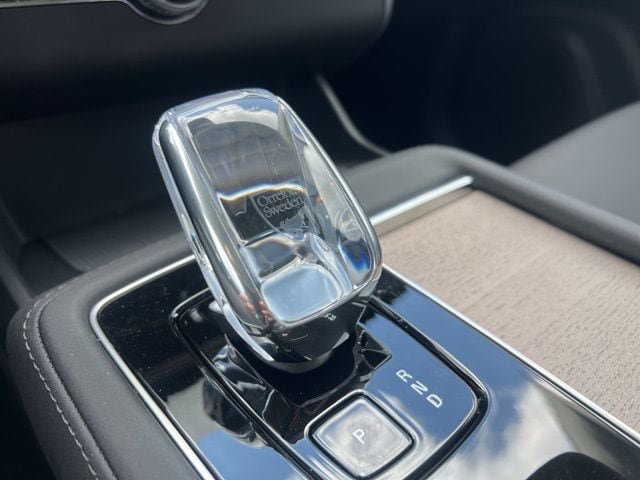 New 2026 Volvo XC90 T8 Plus w/ Protection Package Premier AWD/4WD image 35