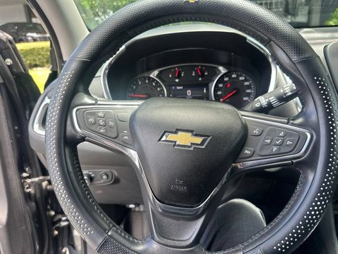 Used 2020 Chevrolet Equinox LT w/ Driver Convenience Package FWD image 27