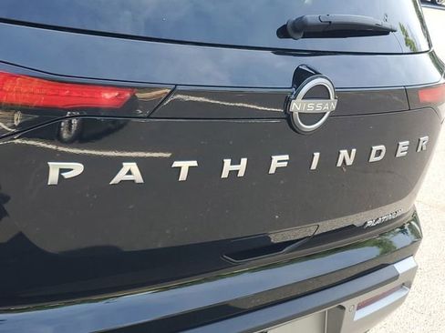 Used 2024 Nissan Pathfinder Platinum FWD image 28