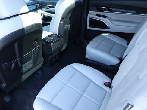 Used 2023 Kia Telluride SX image 30