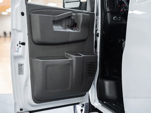 Used 2024 GMC Savana 2500 w/ Driver Convenience Package image 39