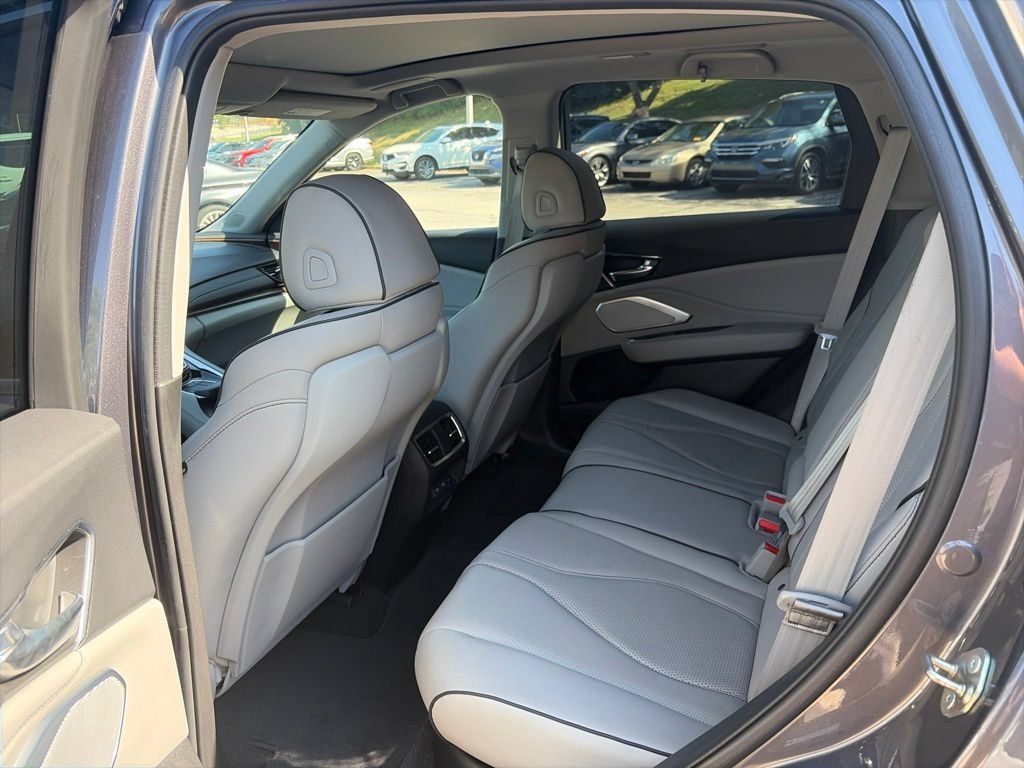 Used 2019 Acura RDX w/ Advance Package AWD/4WD image 9