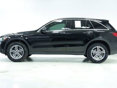 Used 2022 Mercedes-Benz GLC 300 4MATIC w/ Premium Package Lite image 4