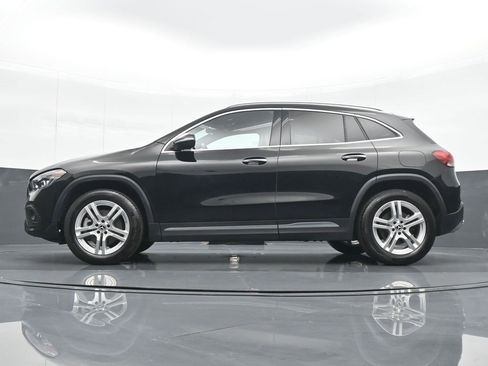 Used 2023 Mercedes-Benz GLA 250 4MATIC w/ Premium Package image 18