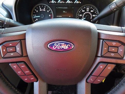 Used 2018 Ford F150 XLT w/ Equipment Group 302A Luxury AWD/4WD image 11