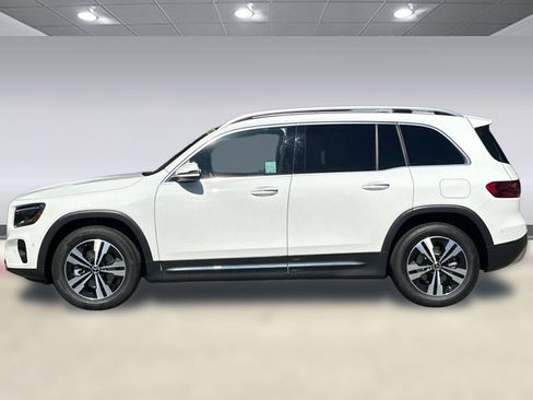 Certified 2026 Mercedes-Benz GLB 250 image 2