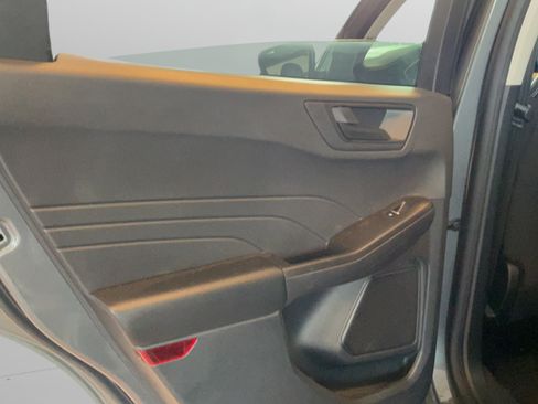 Used 2022 Ford Escape SE w/ SE Sport Appearance Package FWD image 24