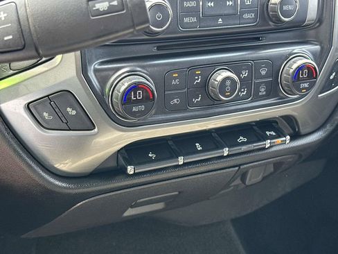 Used 2018 Chevrolet Silverado 1500 LT w/ All Star Edition AWD/4WD image 31