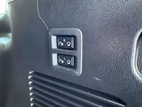 Used 2023 Nissan Armada Platinum w/ Captain's Chairs Package AWD/4WD image 57