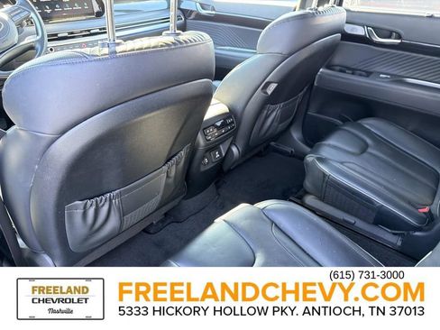 Used 2023 Hyundai Palisade Calligraphy image 17
