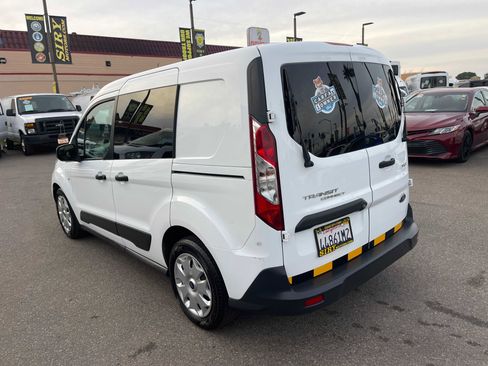 Used 2018 Ford Transit Connect XLT image 5
