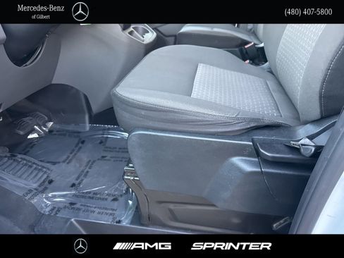 Used 2022 Ford Transit 350 XLT image 14