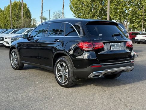 Used 2020 Mercedes-Benz GLC 300 4MATIC w/ Parking Assistance Package image 8