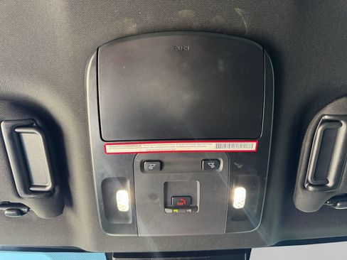 Used 2025 Toyota Camry SE FWD image 20