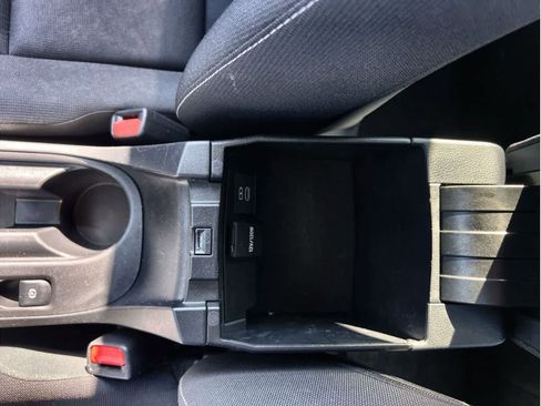 Used 2023 Toyota Corolla LE image 28