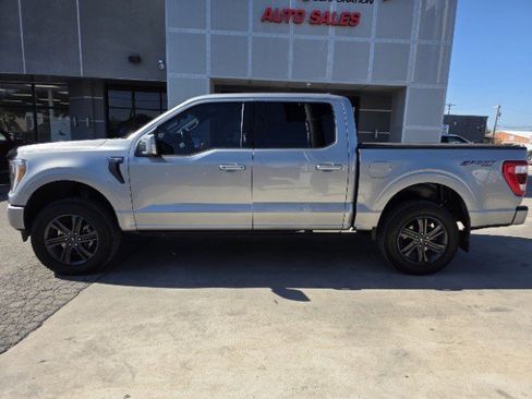 Used 2022 Ford F150 Lariat image 9