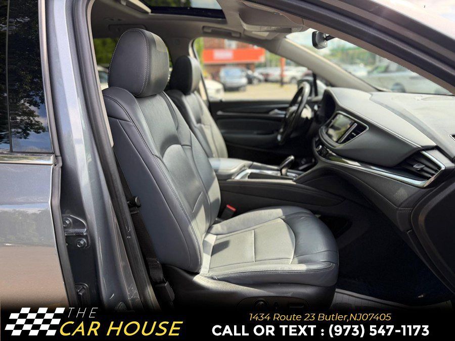 Used 2021 Buick Enclave Essence w/ Sound and Sites Package AWD/4WD image 22