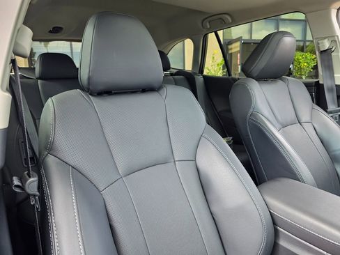 Used 2022 Subaru Outback Limited image 16