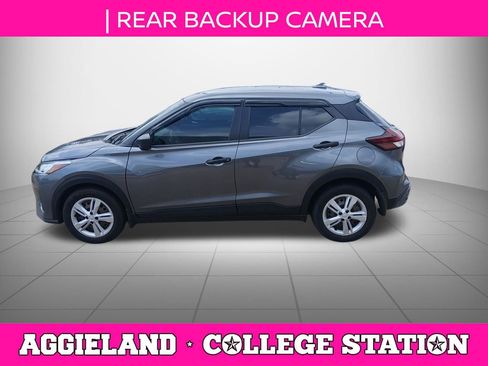 Used 2023 Nissan Kicks S image 10