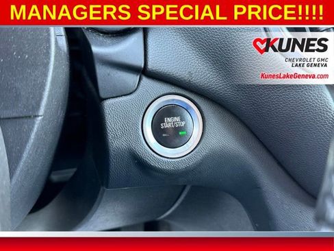 Used 2020 Chevrolet Equinox LT w/ Driver Convenience Package FWD image 35