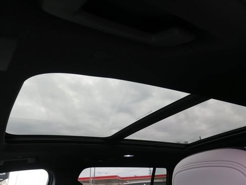 New 2026 Chevrolet Traverse High Country image 11