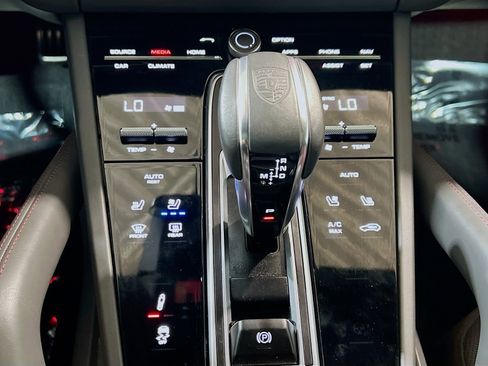 Used 2023 Porsche Cayenne S AWD/4WD image 13