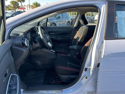 New 2025 Nissan Versa SR w/ Trunk Package image 10