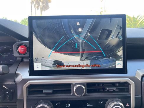 Used 2024 Toyota Tacoma TRD Off-Road w/ TRD Off Road Upgrade Package image 16