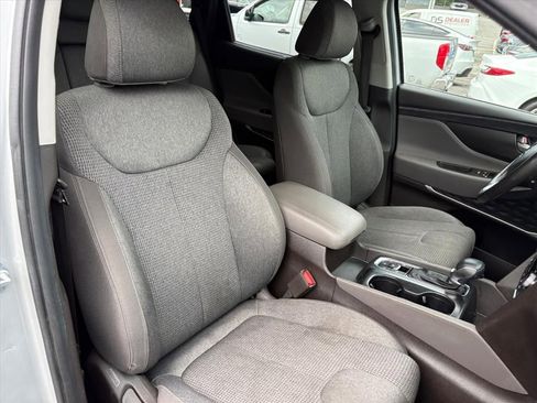 Used 2019 Hyundai Santa Fe SEL image 16