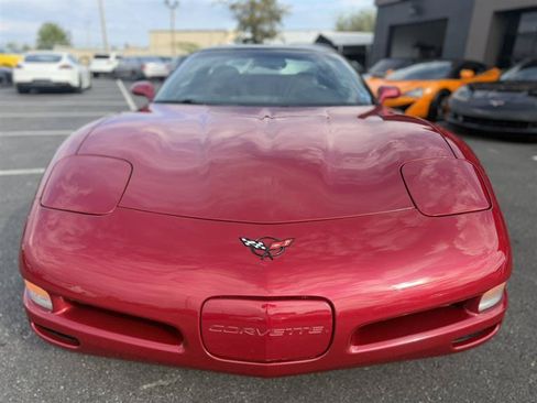 Used 2000 Chevrolet Corvette Coupe w/ Performance Handling Pkg RWD image 14