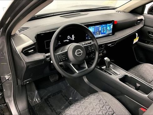 New 2026 Nissan Kicks SV AWD/4WD image 7