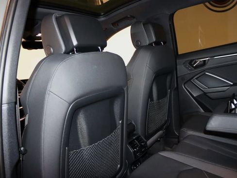 Used 2021 Audi Q3 2.0T Premium Plus w/ Premium Plus Package image 55