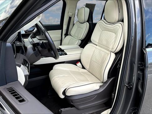 Used 2023 Lincoln Navigator Black Label AWD/4WD image 23