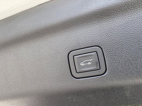 New 2025 Chevrolet Suburban RST w/ RST Capability Package image 8