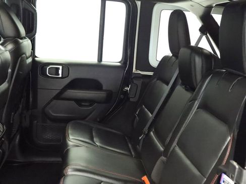 Certified 2021 Jeep Wrangler Unlimited Rubicon AWD/4WD image 24