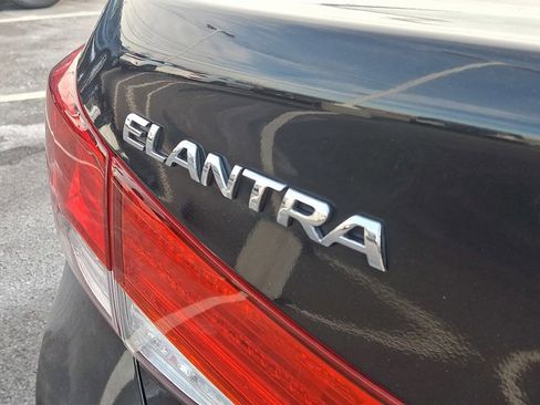 Used 2012 Hyundai Elantra GLS w/ Preferred Pkg 3 image 30