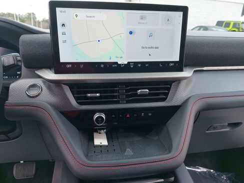 Used 2025 Ford Explorer ST-Line w/ Premium Package image 22