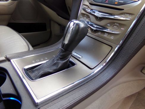 Used 2012 Lincoln MKX FWD image 39