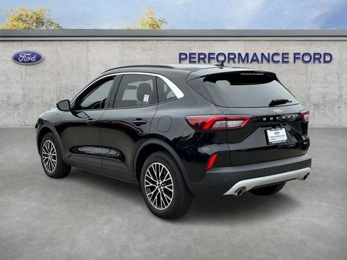 Certified 2023 Ford Escape SE FWD image 10