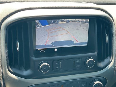 Used 2019 Chevrolet Colorado LT w/ LT Convenience Package AWD/4WD image 14