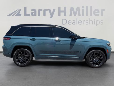 Used 2026 Jeep Grand Cherokee Summit w/ Obsidian Package AWD/4WD image 6