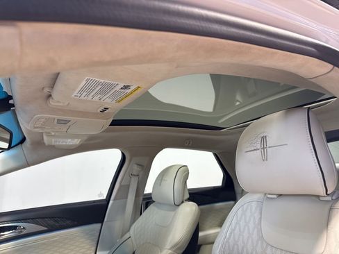 Used 2017 Lincoln MKZ Black Label w/ Technology Package AWD/4WD image 28