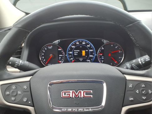 Used 2023 GMC Acadia Denali w/ Black Diamond Edition AWD/4WD image 21