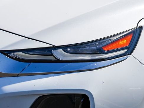 Used 2020 Hyundai Santa Fe SEL FWD image 8