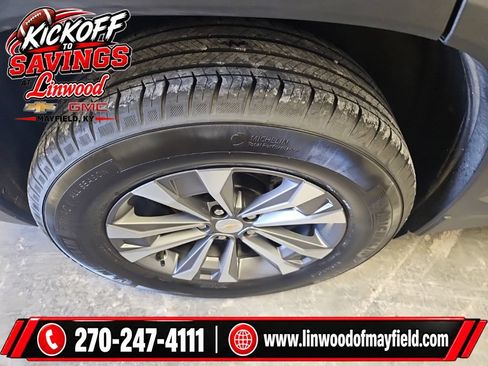 Used 2025 Chevrolet Equinox LT w/ Convenience Package II AWD/4WD image 8