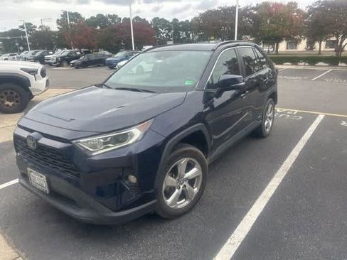 Certified 2021 Toyota RAV4 XLE Premium image 1