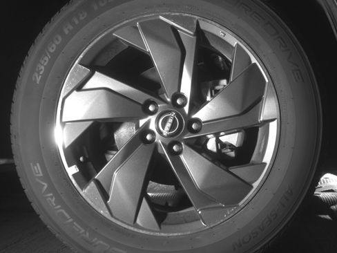 Used 2025 Nissan Rogue SV image 13