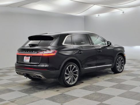 Used 2022 Lincoln Nautilus Reserve w/ Equipment Group 202A image 12