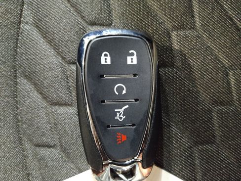 Used 2019 Chevrolet Equinox LT FWD image 32