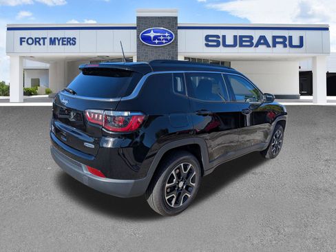 Used 2022 Jeep Compass Latitude AWD/4WD image 4